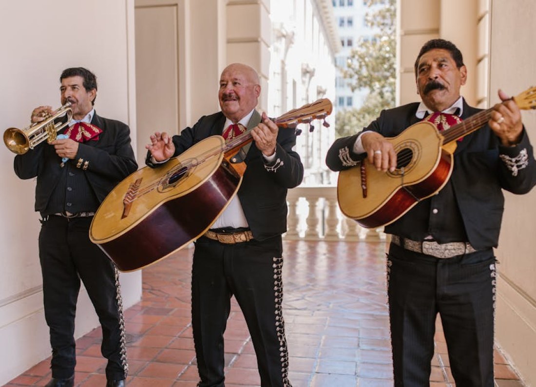 folk band performance