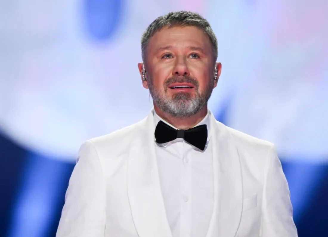 writer memorial portrait