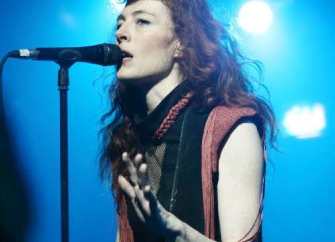 Melissa Auf der Maur portrait