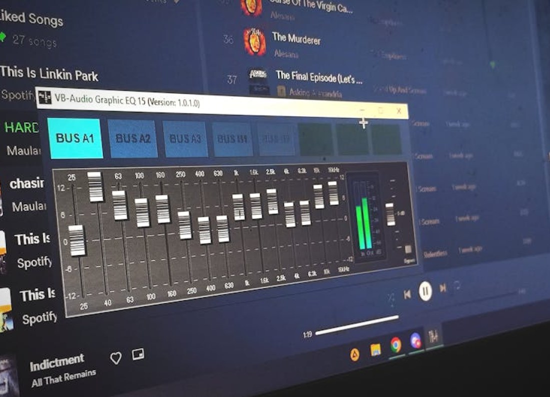 DJ software interface