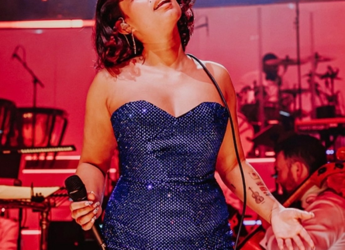 RAYE interview studio