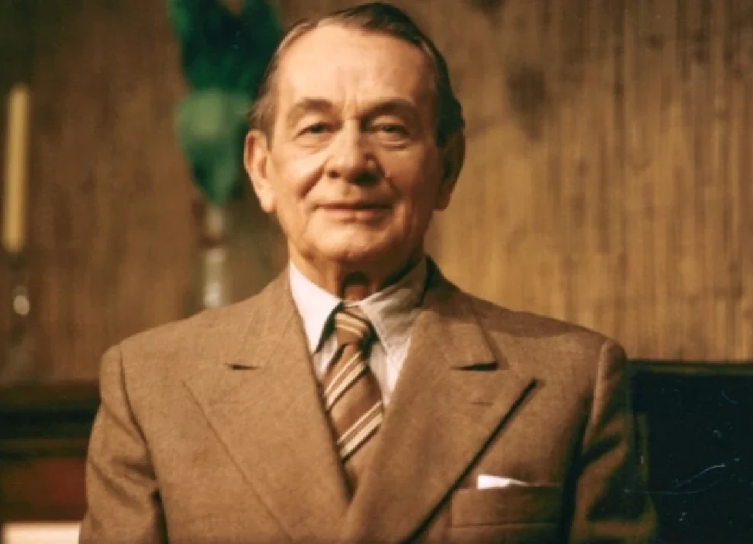 Mieczyslaw Fogg portrait