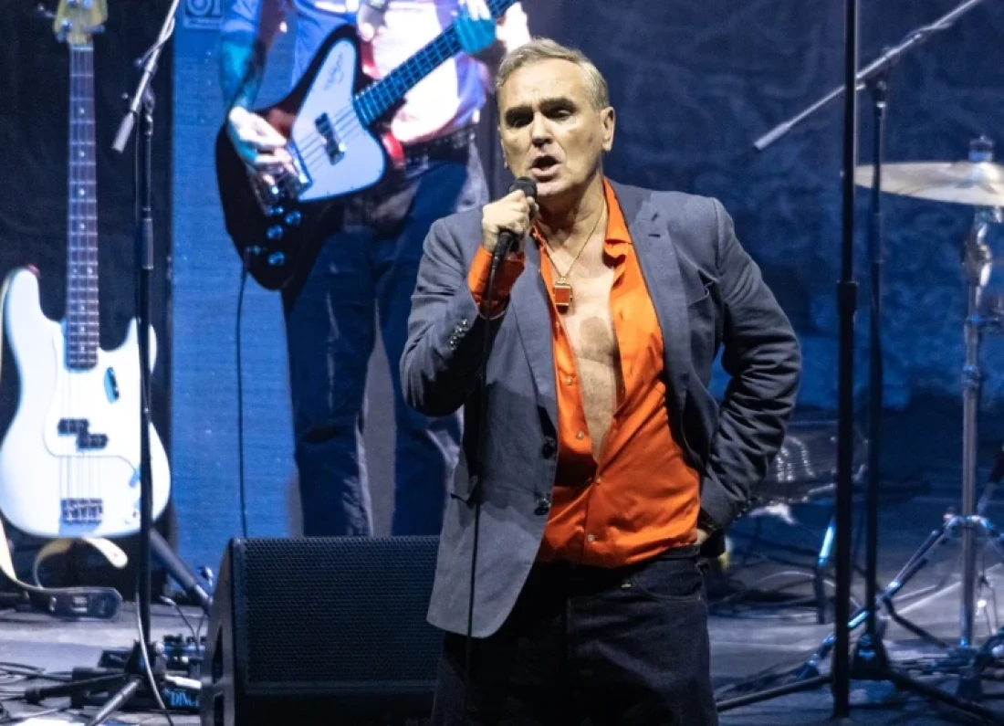 Morrissey singing concert
