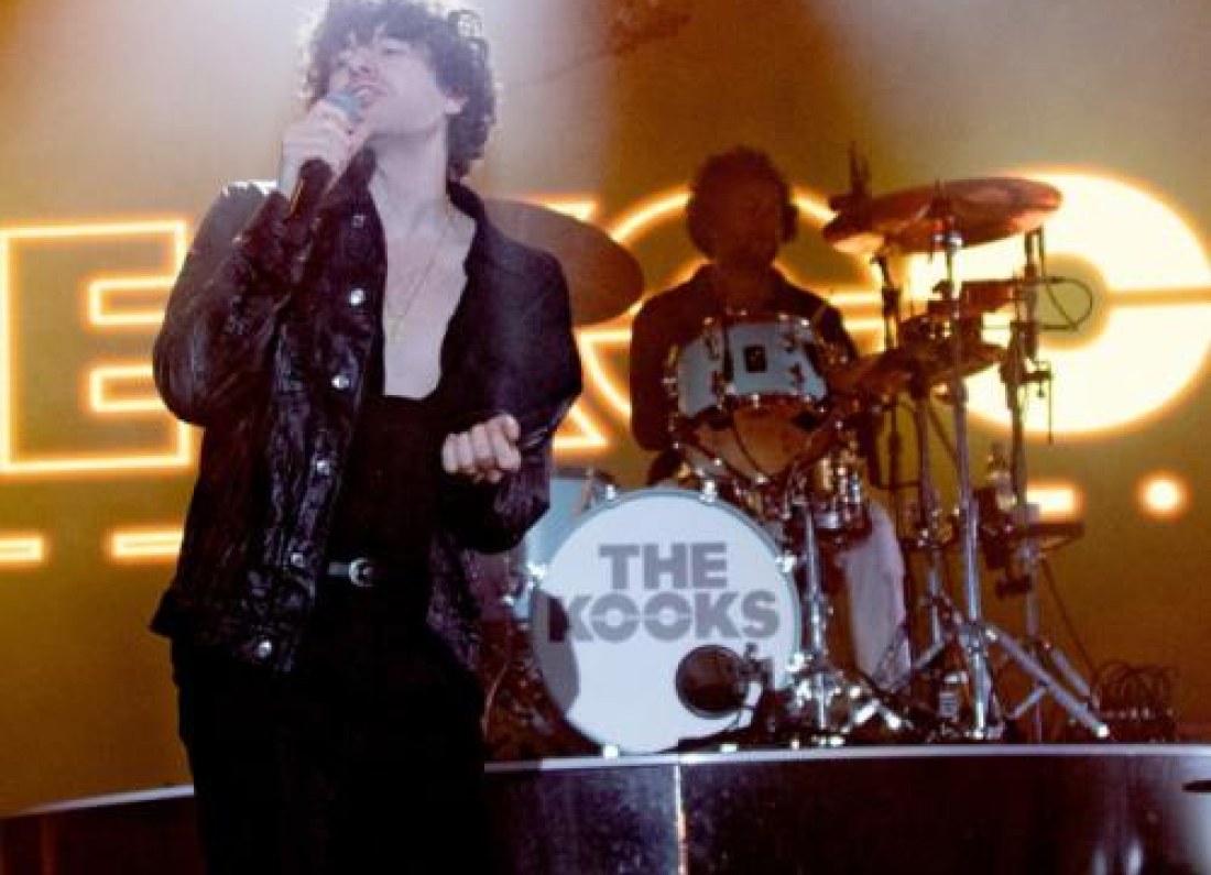 Luke Pritchard performing