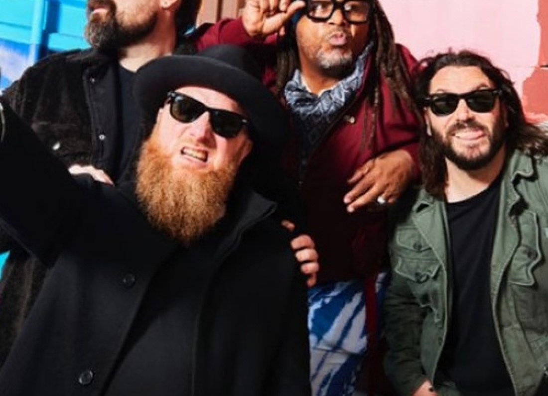 Skindred band performance