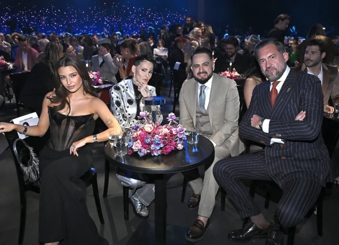 child singer performance