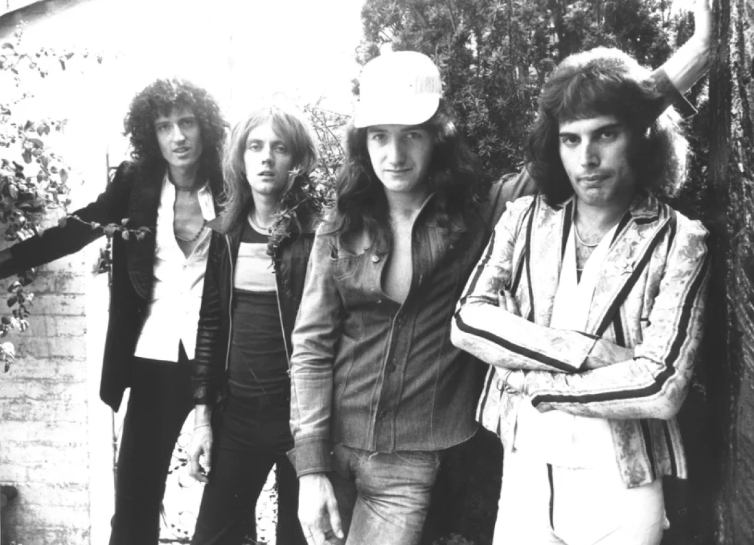 Queen II album cover