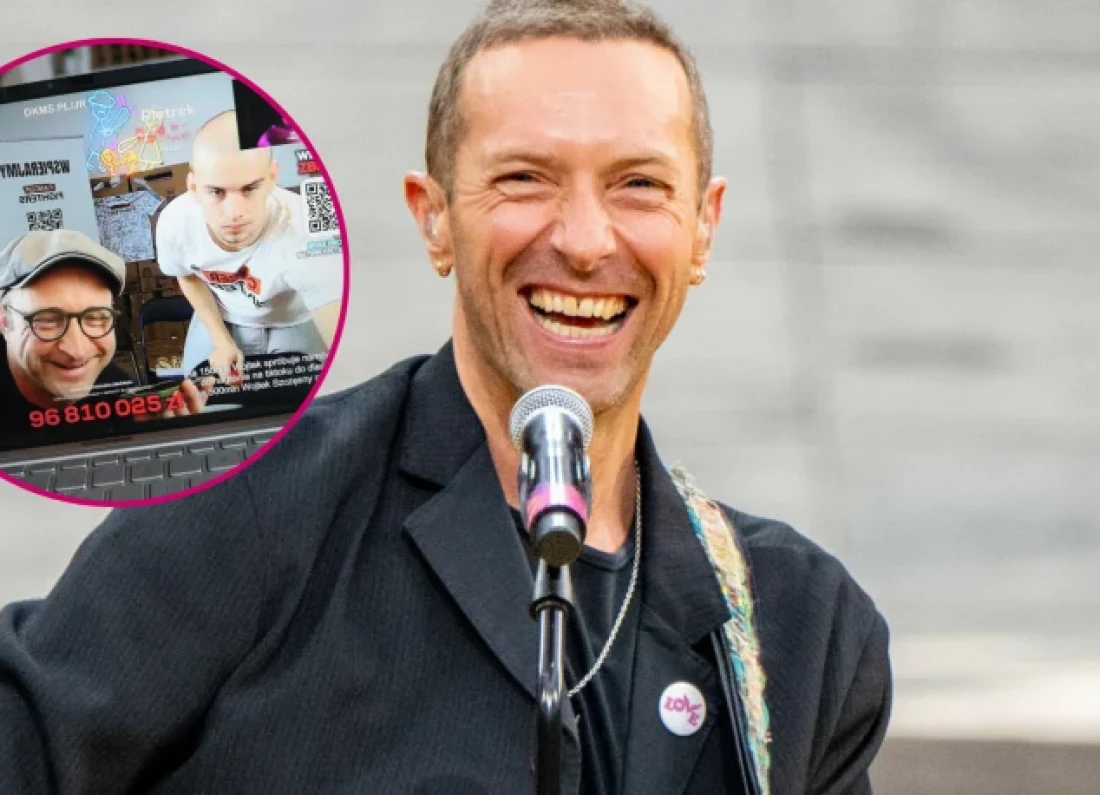 Chris Martin singing