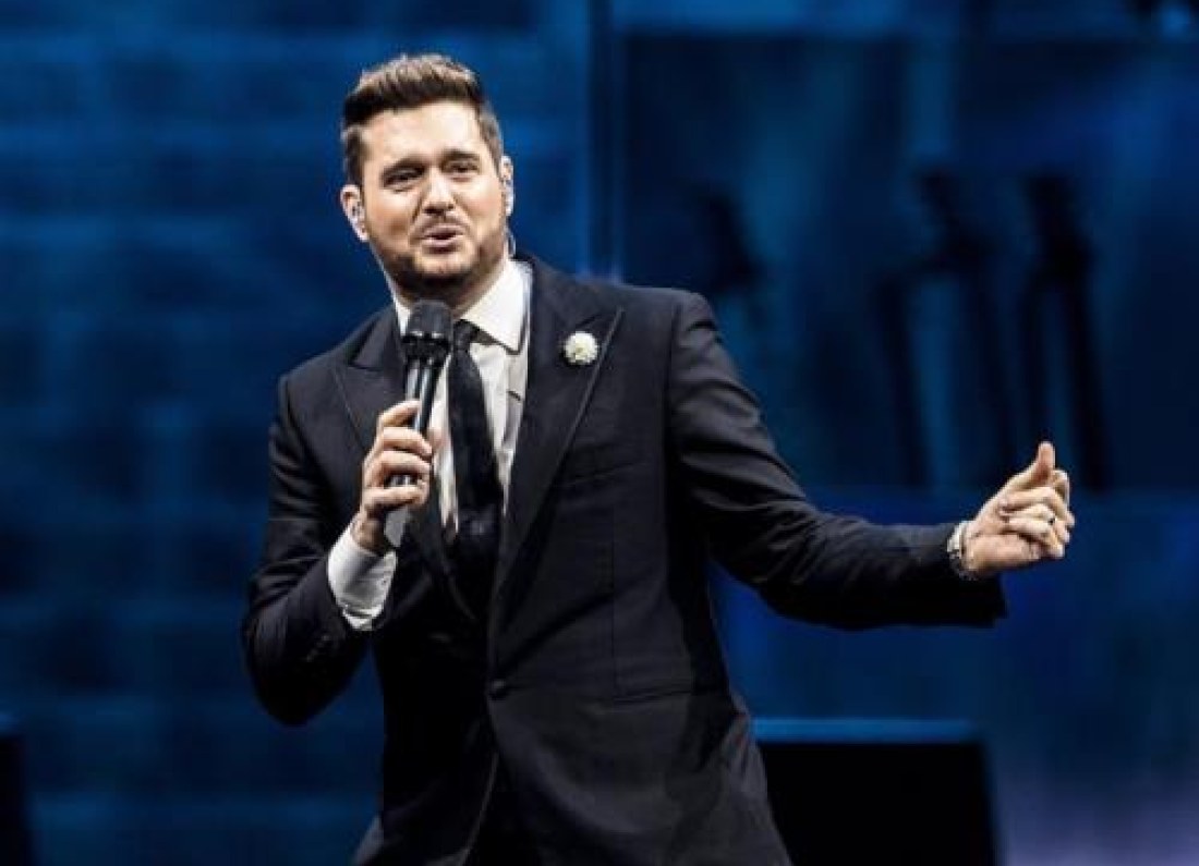 Michael Buble concert crowd