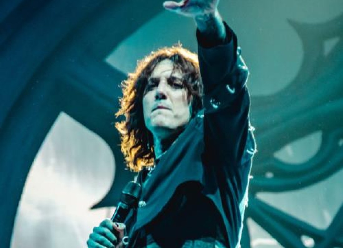 Oli Sykes concert incident