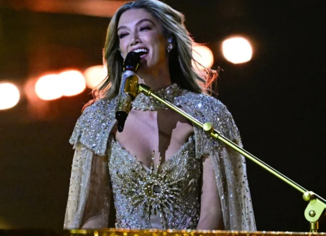Delta Goodrem performing