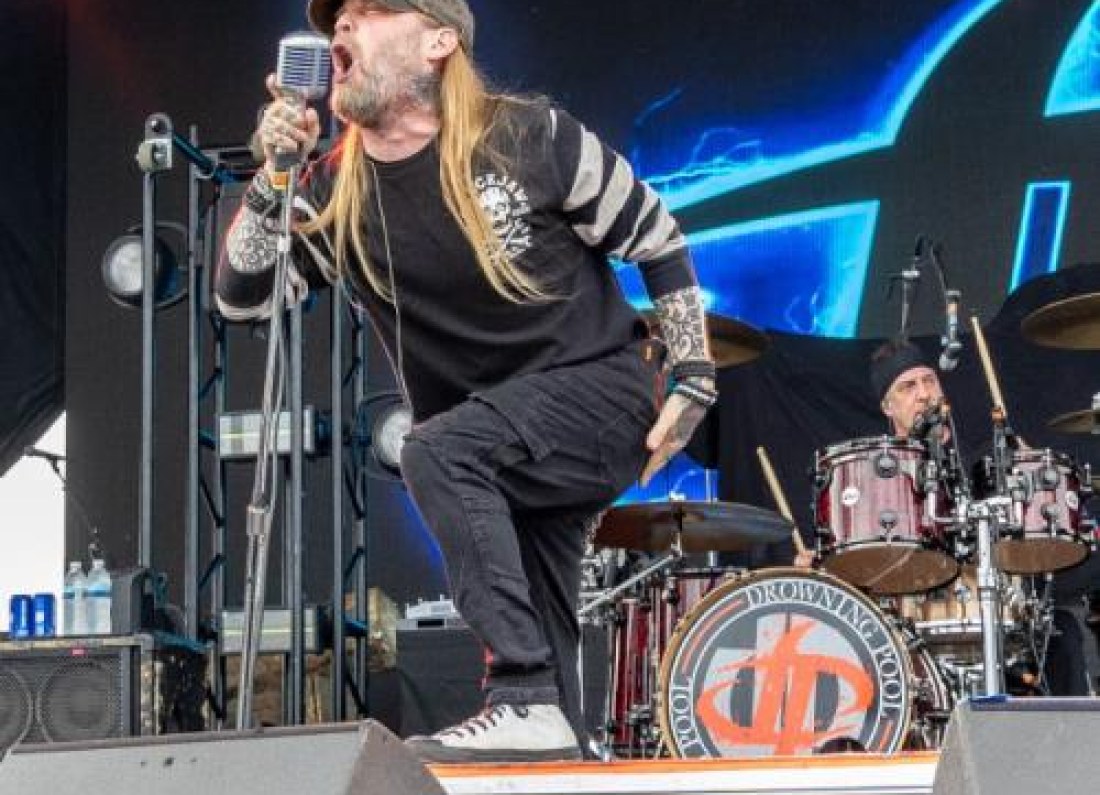 Drowning Pool band concert