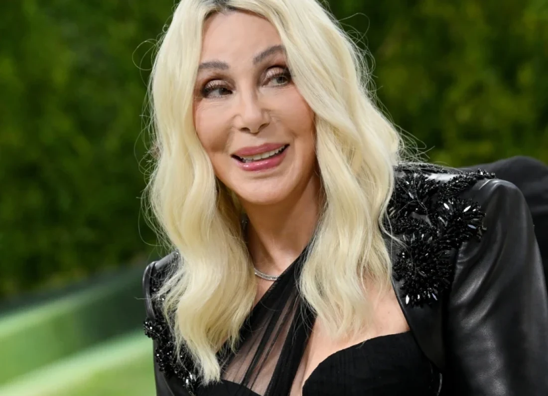 Cher concert performance