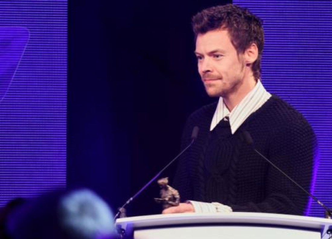 Harry Styles award ceremony